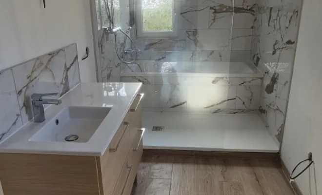 Rénovation complète de salle de bain dans une maison à Loon-Plage, Saint-Omer, BF SERVICE